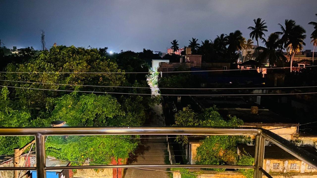 Hotel M J Residency Puri Exterior photo