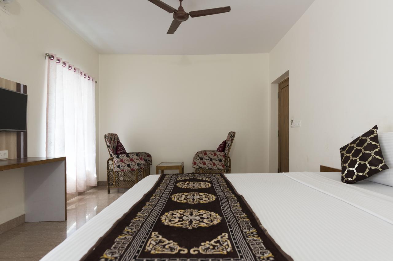 Hotel M J Residency Puri Exterior photo