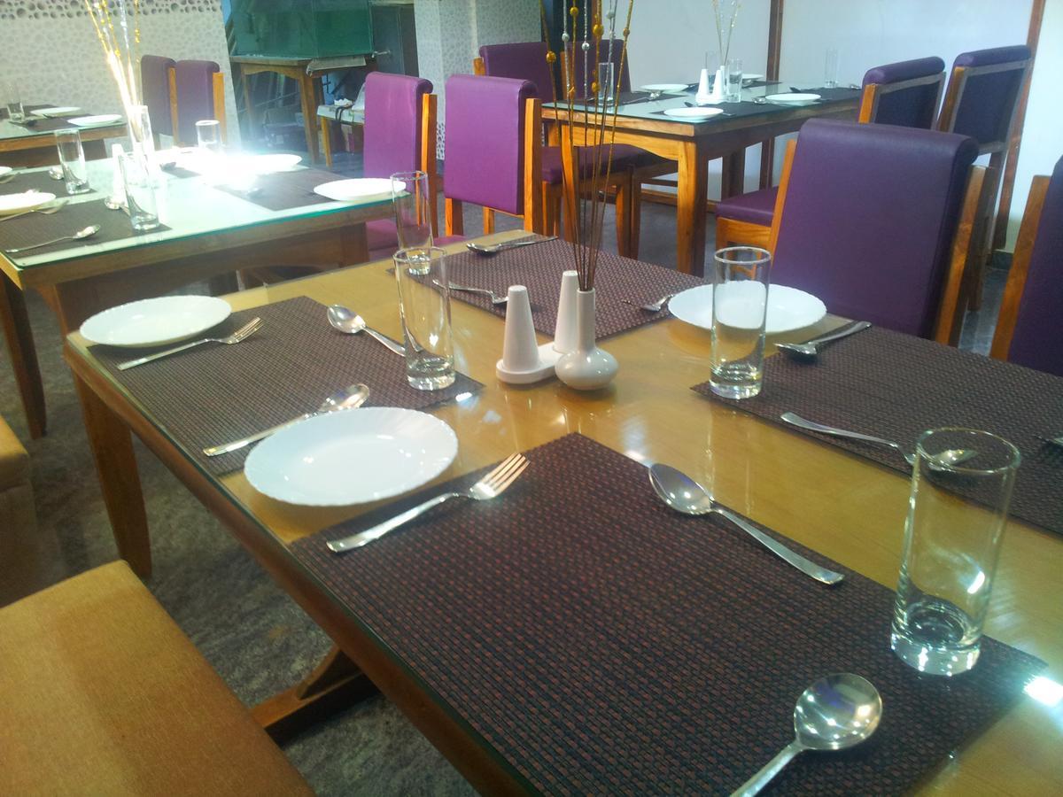Hotel M J Residency Puri Exterior photo